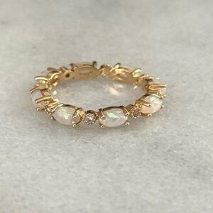 Gold Opal Crystal Tear Drop Princess Ring

Brand New